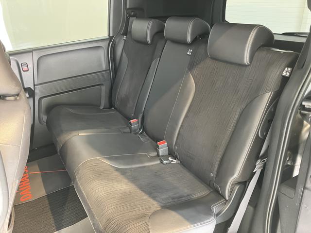 フリードスパイクハイブリッドジャストセレクション＋純正ナビ　バックモニター　フルセグＴＶ　ＣＤ　ＤＶＤ　Ｂｌｕｅｔｏｏｔｈ　ＥＴＣ　両側電動スライドドア　クルーズコントロール　オートライト　ディスチャージヘッドライト　電動格納ドアミラー　キーフリー（愛媛県）の中古車