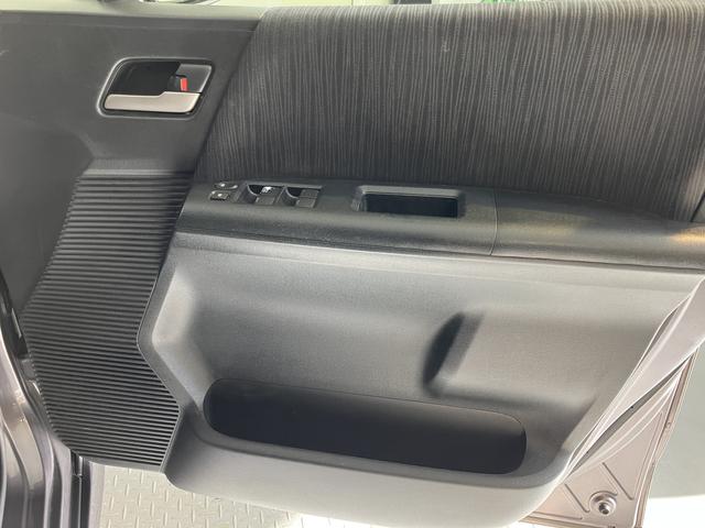 フリードスパイクハイブリッドジャストセレクション＋純正ナビ　バックモニター　フルセグＴＶ　ＣＤ　ＤＶＤ　Ｂｌｕｅｔｏｏｔｈ　ＥＴＣ　両側電動スライドドア　クルーズコントロール　オートライト　ディスチャージヘッドライト　電動格納ドアミラー　キーフリー（愛媛県）の中古車