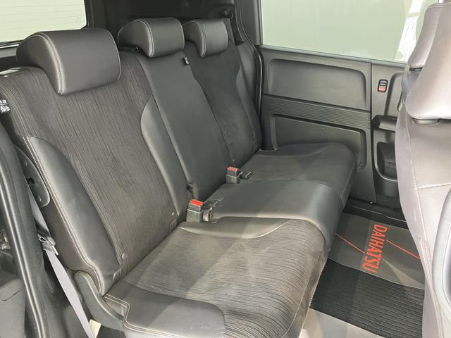 フリードスパイクハイブリッドジャストセレクション＋純正ナビ　バックモニター　フルセグＴＶ　ＣＤ　ＤＶＤ　Ｂｌｕｅｔｏｏｔｈ　ＥＴＣ　両側電動スライドドア　クルーズコントロール　オートライト　ディスチャージヘッドライト　電動格納ドアミラー　キーフリー（愛媛県）の中古車