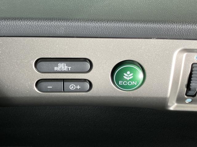 フリードスパイクハイブリッドジャストセレクション＋純正ナビ　バックモニター　フルセグＴＶ　ＣＤ　ＤＶＤ　Ｂｌｕｅｔｏｏｔｈ　ＥＴＣ　両側電動スライドドア　クルーズコントロール　オートライト　ディスチャージヘッドライト　電動格納ドアミラー　キーフリー（愛媛県）の中古車