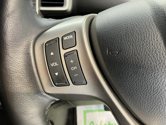 フリードスパイクハイブリッドジャストセレクション＋純正ナビ　バックモニター　フルセグＴＶ　ＣＤ　ＤＶＤ　Ｂｌｕｅｔｏｏｔｈ　ＥＴＣ　両側電動スライドドア　クルーズコントロール　オートライト　ディスチャージヘッドライト　電動格納ドアミラー　キーフリー（愛媛県）の中古車