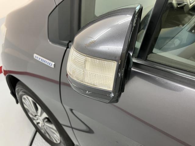 フリードスパイクハイブリッドジャストセレクション＋純正ナビ　バックモニター　フルセグＴＶ　ＣＤ　ＤＶＤ　Ｂｌｕｅｔｏｏｔｈ　ＥＴＣ　両側電動スライドドア　クルーズコントロール　オートライト　ディスチャージヘッドライト　電動格納ドアミラー　キーフリー（愛媛県）の中古車