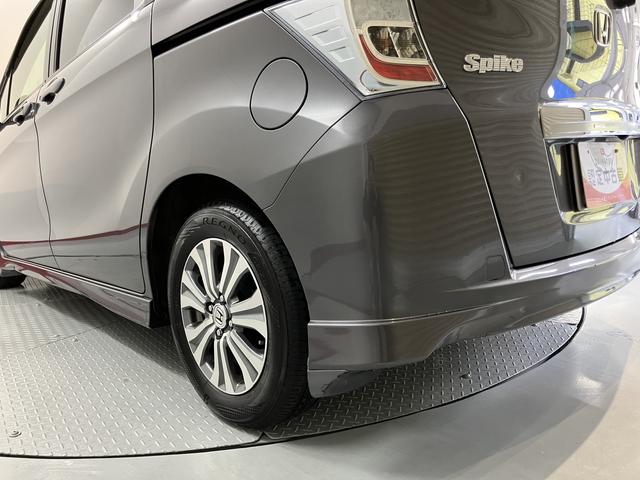 フリードスパイクハイブリッドジャストセレクション＋純正ナビ　バックモニター　フルセグＴＶ　ＣＤ　ＤＶＤ　Ｂｌｕｅｔｏｏｔｈ　ＥＴＣ　両側電動スライドドア　クルーズコントロール　オートライト　ディスチャージヘッドライト　電動格納ドアミラー　キーフリー（愛媛県）の中古車