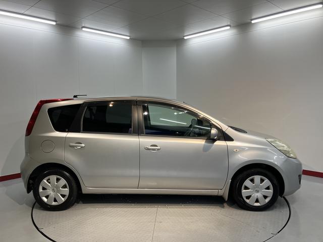 ノート15X2WD CVT車 社外ETC マニュアルエアコン パワステ パワーウィンドウ 電動格納ドアミラー キーレスエントリー(愛媛県)の中古車