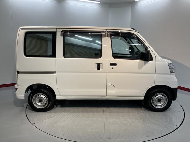 ハイゼットカーゴスペシャル２ＷＤ　ＭＴ車　エアコン　パワステ　ＡＢＳ　集中ドアロック　オートライト　アイドリングストップ（愛媛県）の中古車