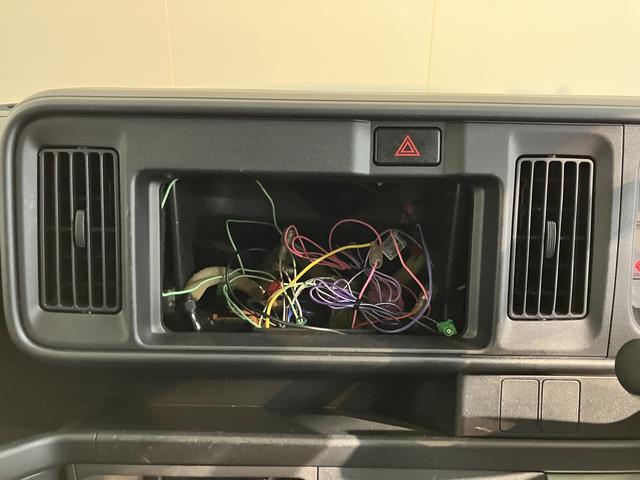 ハイゼットカーゴスペシャル２ＷＤ　ＭＴ車　エアコン　パワステ　ＡＢＳ　集中ドアロック　オートライト　アイドリングストップ（愛媛県）の中古車