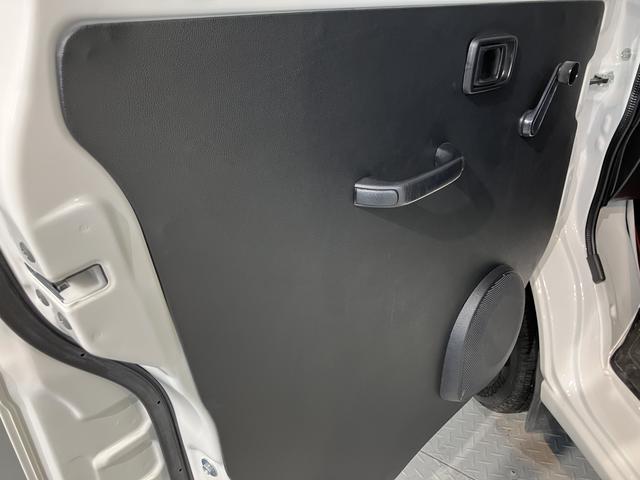 ハイゼットカーゴスペシャル２ＷＤ　ＭＴ車　エアコン　パワステ　ＡＢＳ　集中ドアロック　オートライト　アイドリングストップ（愛媛県）の中古車