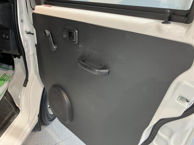 ハイゼットカーゴスペシャル２ＷＤ　ＭＴ車　エアコン　パワステ　ＡＢＳ　集中ドアロック　オートライト　アイドリングストップ（愛媛県）の中古車