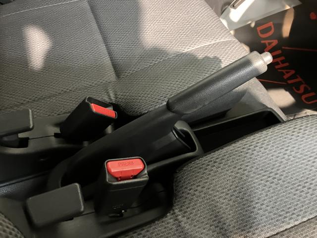 ハイゼットカーゴスペシャル２ＷＤ　ＭＴ車　エアコン　パワステ　ＡＢＳ　集中ドアロック　オートライト　アイドリングストップ（愛媛県）の中古車