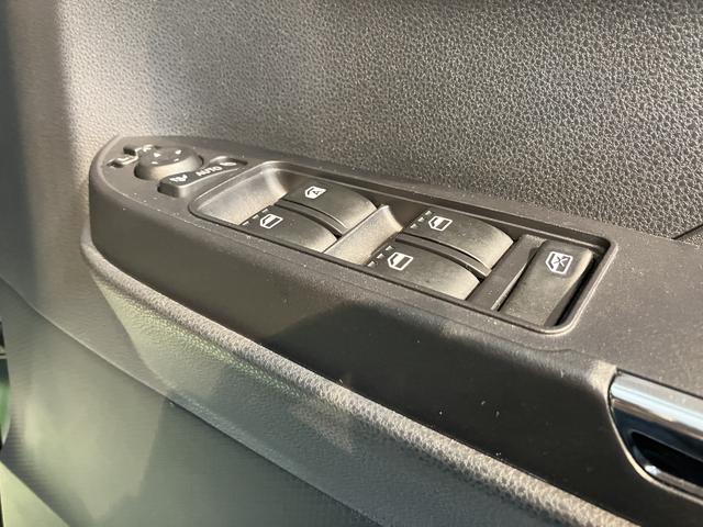 タントカスタムＲＳ４ＷＤ　ターボ車　純正ナビ　パノラマモニター　地上デジタルＴＶ　ドライブレコーダー　ＥＴＣ　両側電動スライドドア　電動パーキング　前席シートヒーター　ＬＥＤヘッドライト　オートライト　スマートアシスト（愛媛県）の中古車