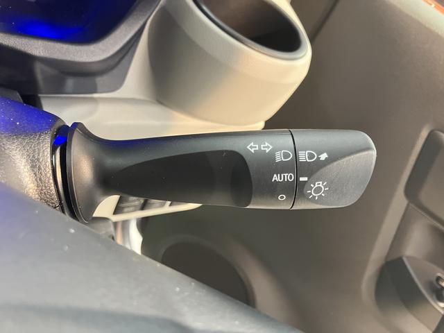 ミライースX SAIII2WD オートライト LEDヘッドライト コーナーセンサー アイドリングストップ 盗難防止装置 Bluetooth USB AUX(愛媛県)の中古車