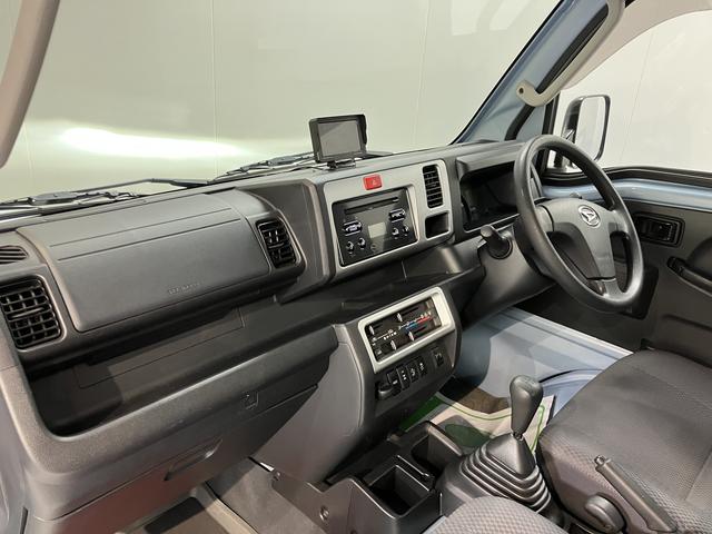 ハイゼットトラックジャンボＳＡIIIｔ４ＷＤ　ＭＴ車　ＬＥＤヘッドライト　フロントフォグランプ　作業灯　純正ＣＤデッキ　ＣＤ　ＡＵＸ　ＡＭ　ＦＭ（愛媛県）の中古車