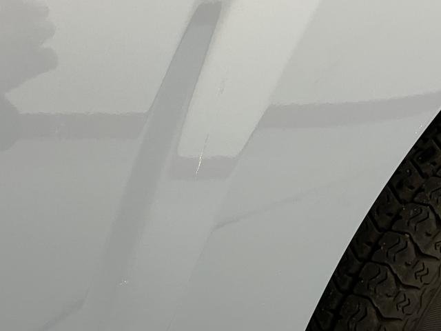 ハイゼットトラックジャンボＳＡIIIｔ４ＷＤ　ＭＴ車　ＬＥＤヘッドライト　フロントフォグランプ　作業灯　純正ＣＤデッキ　ＣＤ　ＡＵＸ　ＡＭ　ＦＭ（愛媛県）の中古車