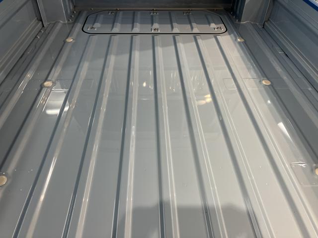 ハイゼットトラックジャンボＳＡIIIｔ４ＷＤ　ＭＴ車　ＬＥＤヘッドライト　フロントフォグランプ　作業灯　純正ＣＤデッキ　ＣＤ　ＡＵＸ　ＡＭ　ＦＭ（愛媛県）の中古車