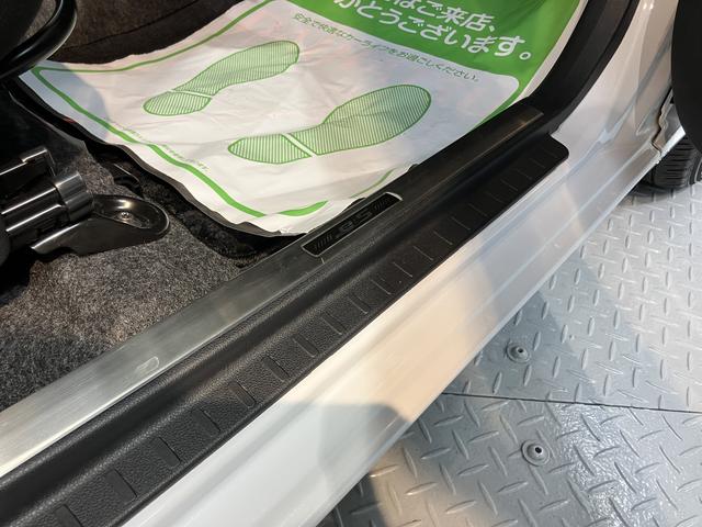 ミライースL SAIIIメモリーナビ フルセグTV バックカメラ ナビ連動ドラレコ ETC車載器 オートライト キーレスエントリー アイドリングストップ スマートアシストIII(愛媛県)の中古車