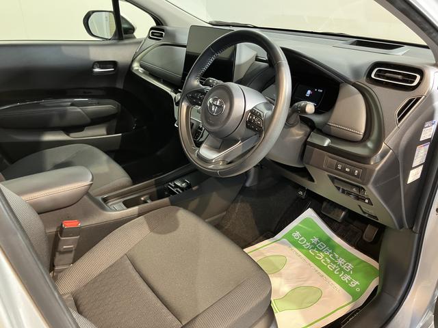 アクアＺ純正ナビ　パノラマモニター　ＣＤ　ＤＶＤ　ＥＴＣ　オートライト　ＬＥＤヘッドライト　クルーズコントロール　プッシュスタート　障害物センサー　電動格納ドアミラー　キーフリーシステム（愛媛県）の中古車