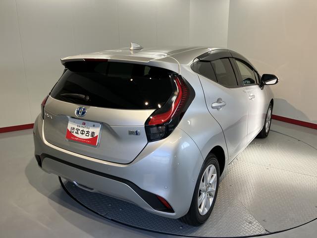 アクアＺ純正ナビ　パノラマモニター　ＣＤ　ＤＶＤ　ＥＴＣ　オートライト　ＬＥＤヘッドライト　クルーズコントロール　プッシュスタート　障害物センサー　電動格納ドアミラー　キーフリーシステム（愛媛県）の中古車