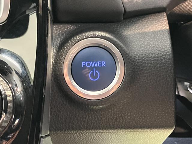 アクアＺ純正ナビ　パノラマモニター　ＣＤ　ＤＶＤ　ＥＴＣ　オートライト　ＬＥＤヘッドライト　クルーズコントロール　プッシュスタート　障害物センサー　電動格納ドアミラー　キーフリーシステム（愛媛県）の中古車