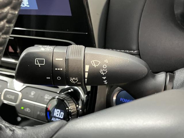 アクアＺ純正ナビ　パノラマモニター　ＣＤ　ＤＶＤ　ＥＴＣ　オートライト　ＬＥＤヘッドライト　クルーズコントロール　プッシュスタート　障害物センサー　電動格納ドアミラー　キーフリーシステム（愛媛県）の中古車