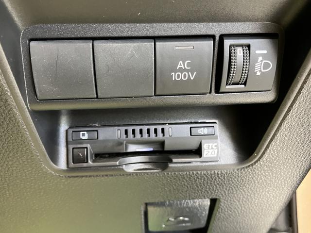 アクアＺ純正ナビ　パノラマモニター　ＣＤ　ＤＶＤ　ＥＴＣ　オートライト　ＬＥＤヘッドライト　クルーズコントロール　プッシュスタート　障害物センサー　電動格納ドアミラー　キーフリーシステム（愛媛県）の中古車