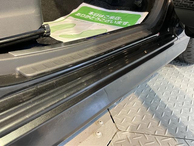 ステラカスタムＲＳ４ＷＤ　ＣＶＴ車　オートライト　ＬＥＤヘッドライト　プッシュスタート　アイドリングストップ　運転席シートヒーター　電動格納ドアミラー　キーフリーシステム　バックカメラ装着車（愛媛県）の中古車