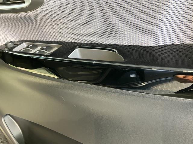 ステラカスタムＲＳ４ＷＤ　ＣＶＴ車　オートライト　ＬＥＤヘッドライト　プッシュスタート　アイドリングストップ　運転席シートヒーター　電動格納ドアミラー　キーフリーシステム　バックカメラ装着車（愛媛県）の中古車