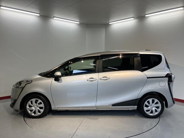 シエンタG純正ナビ バックモニター フルセグTV CD Bluetooth 後席モニター ETC 社外ドラレコ 両側電動スライドドア プッシュスタート アイドリングストップ 電動格納ドアミラー キーフリー(愛媛県)の中古車