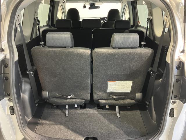 シエンタG純正ナビ バックモニター フルセグTV CD Bluetooth 後席モニター ETC 社外ドラレコ 両側電動スライドドア プッシュスタート アイドリングストップ 電動格納ドアミラー キーフリー(愛媛県)の中古車