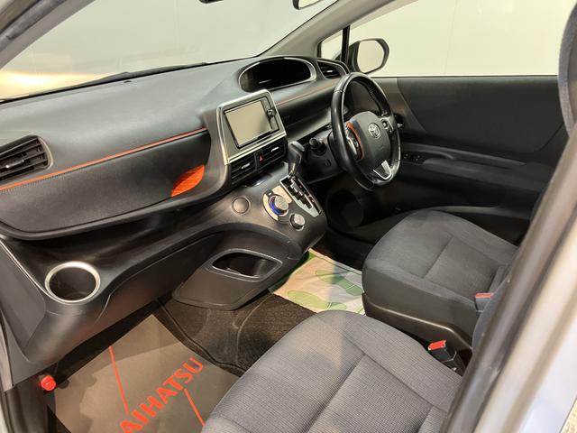 シエンタG純正ナビ バックモニター フルセグTV CD Bluetooth 後席モニター ETC 社外ドラレコ 両側電動スライドドア プッシュスタート アイドリングストップ 電動格納ドアミラー キーフリー(愛媛県)の中古車