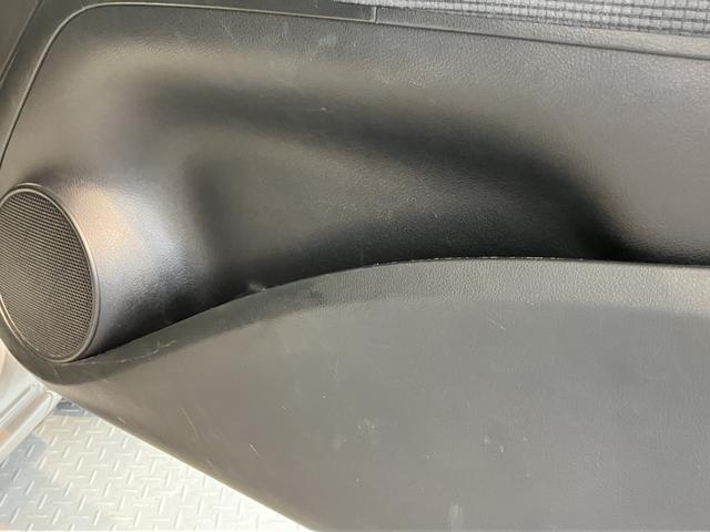 シエンタG純正ナビ バックモニター フルセグTV CD Bluetooth 後席モニター ETC 社外ドラレコ 両側電動スライドドア プッシュスタート アイドリングストップ 電動格納ドアミラー キーフリー(愛媛県)の中古車