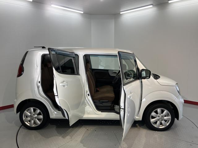 モコＧ純正ナビ　バックモニター　ＣＤ　ＤＶＤ　社外ドラレコ　ＥＴＣ　プッシュスタート　ベンチシート　電動格納ドアミラー　キーフリーシステム（愛媛県）の中古車