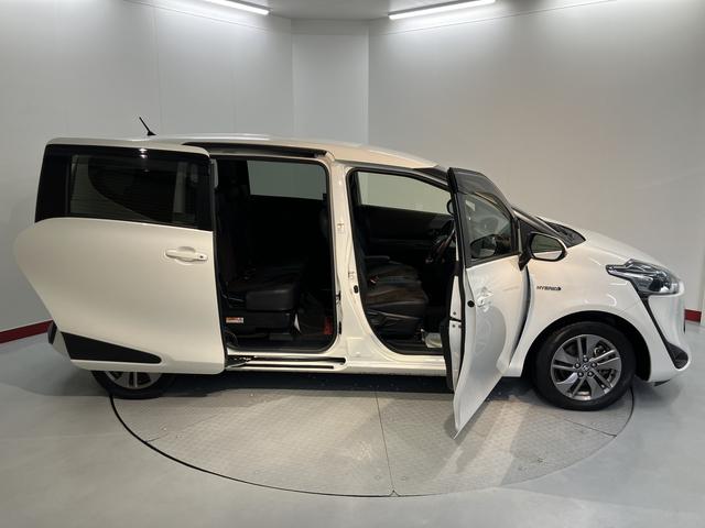 シエンタハイブリッドＧ　クエロ純正ナビバック　カメラ　地上デジタルＴＶ　ドライブレコーダー　両側電動スライドドア　クルーズコントロール　前席シートヒーター　ステアリングホイールヒーター　ＬＥＤヘッドライト　オートライト（愛媛県）の中古車