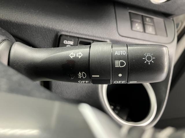 シエンタハイブリッドＧ　クエロ純正ナビバック　カメラ　地上デジタルＴＶ　ドライブレコーダー　両側電動スライドドア　クルーズコントロール　前席シートヒーター　ステアリングホイールヒーター　ＬＥＤヘッドライト　オートライト（愛媛県）の中古車