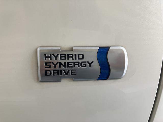 シエンタハイブリッドＧ　クエロ純正ナビバック　カメラ　地上デジタルＴＶ　ドライブレコーダー　両側電動スライドドア　クルーズコントロール　前席シートヒーター　ステアリングホイールヒーター　ＬＥＤヘッドライト　オートライト（愛媛県）の中古車