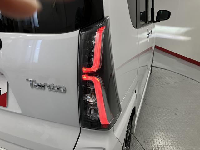 タントカスタムＸ両側電動スライドドア　ＬＥＤヘッドライト　フォグランプ　バックカメラ　オートエアコン　アルミホイール　電動パーキング（ホールド機能付き）　プッシュスタート　電動格納ドアミラー　スマートアシスト（愛媛県）の中古車