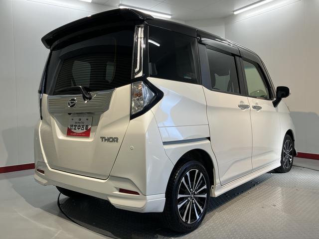 トールカスタムＧ　ターボ２ＷＤ　プッシュスタート　運転席・助手席シートヒーター　電動パーキングブレーキ　両側電動スライドドア　アイドリングストップ　オートライト　ＬＥＤヘッドライト　フロントフォグランプ　純正メモリーナビ（愛媛県）の中古車