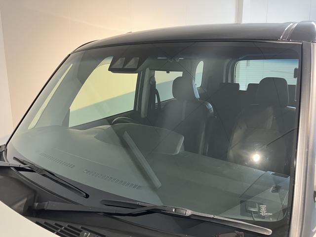 トールカスタムＧ　ターボ２ＷＤ　プッシュスタート　運転席・助手席シートヒーター　電動パーキングブレーキ　両側電動スライドドア　アイドリングストップ　オートライト　ＬＥＤヘッドライト　フロントフォグランプ　純正メモリーナビ（愛媛県）の中古車