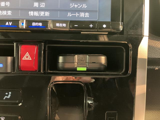 トールカスタムＧ　ターボ２ＷＤ　プッシュスタート　運転席・助手席シートヒーター　電動パーキングブレーキ　両側電動スライドドア　アイドリングストップ　オートライト　ＬＥＤヘッドライト　フロントフォグランプ　純正メモリーナビ（愛媛県）の中古車