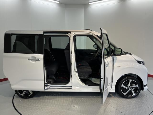 ムーヴＲＳ２ＷＤ　プッシュスタート　両側電動スライドドア　コーナーセンサー　アイドリングストップ　オートライト　ＬＥＤヘッドライト　フロントフォグランプ　ベンチシート　オーディオレス　バックカメラ（愛媛県）の中古車