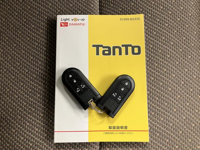 タントＸリミテッドＳＡIIIプッシュスタート　両側電動スライドドア　アイドリングストップ　オートマチックハイビーム　オートライト　運転席シートヒーター　ＬＥＤヘッドライト　ベンチシート　純正ナビ　ＣＤ　ＤＶＤ　ＳＤ　ＵＳＢ（愛媛県）の中古車