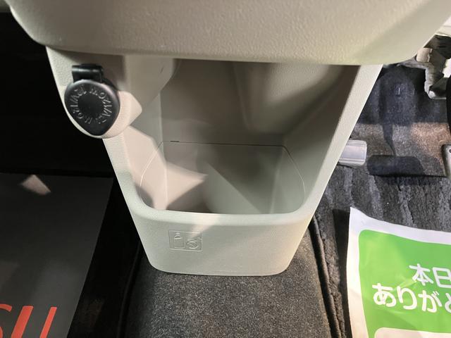 ムーヴＸリミテッドII　ＳＡIII２ＷＤ　プッシュスタート　アイドリングストップ　オートマチックハイビーム　運転席シートヒーター　　ベンチシート　ＬＥＤヘッドライト　純正ナビ　ＣＤ　ＤＶＤ　ＳＤ　Ｂｌｕｅｔｏｏｔｈ　ＵＳＢ（愛媛県）の中古車