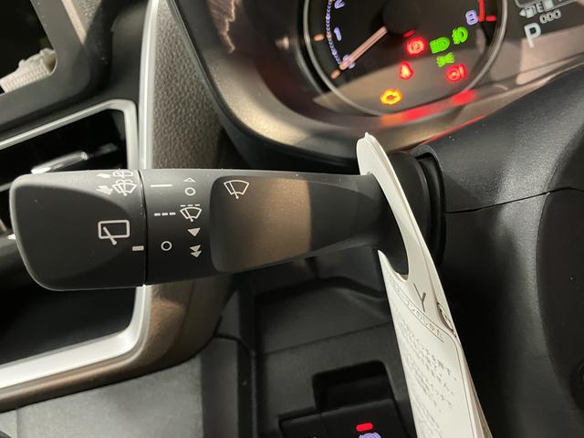 ムーヴＧ２ＷＤ　プッシュスタート　片側電動スライドドア　コーナーセンサー　アイドリングストップ　オートライト　オートマチックハイビーム　ＬＥＤヘッドライト　フロントフォグランプ　ベンチシート　盗難防止装置（愛媛県）の中古車