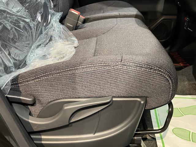 ムーヴＧ２ＷＤ　プッシュスタート　片側電動スライドドア　コーナーセンサー　アイドリングストップ　オートライト　オートマチックハイビーム　ＬＥＤヘッドライト　フロントフォグランプ　ベンチシート　盗難防止装置（愛媛県）の中古車