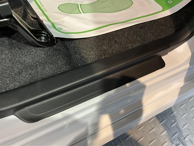 ムーヴＧ２ＷＤ　プッシュスタート　片側電動スライドドア　コーナーセンサー　　アイドリングストップ　オートライト　オートマチックハイビーム　ＬＥＤヘッドライト　フロントフォグランプ　ベンチシート　盗難防止装置（愛媛県）の中古車