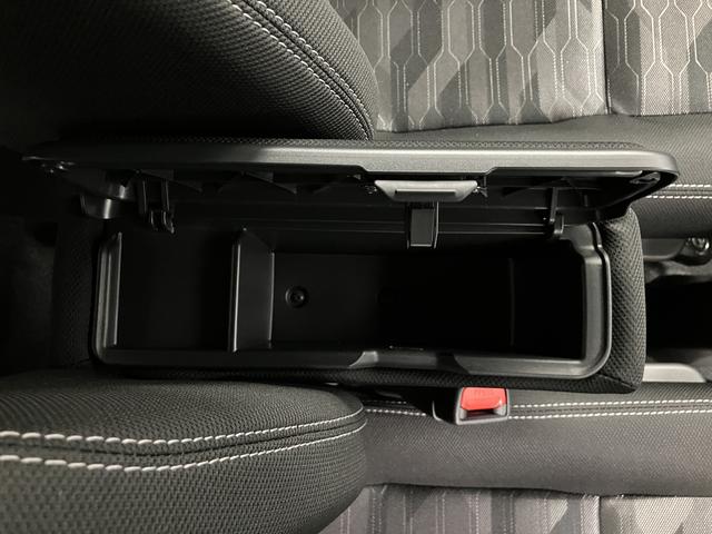 タフトG クロムベンチャープッシュスタート 電動パーキング オートエアコン オートライト LEDヘッドライト フォグランプ 左右シートヒーター アダプティブクルーズコントロール バックカメラ アルミホイール スマートアシスト(愛媛県)の中古車