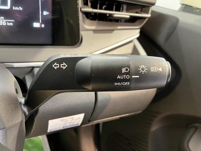 ノートＳ２ＷＤ　プッシュスタート　電動パーキングブレーキ　オートブレーキホールド　ハロゲンヘッドライト　純正ナビ　ＥＴＣ車載器　ＣＤ　ＤＶＤ　ＳＤ　Ｂｌｕｅｔｏｏｔｈ　前後ドライブレコーダー（愛媛県）の中古車