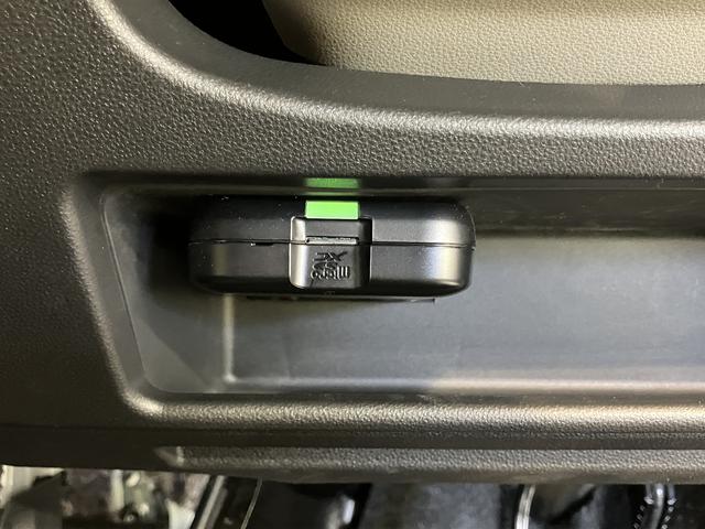 ムーヴキャンバスＧメイクアップＶＳ　ＳＡIII純正ナビ　パノラマモニター　フルセグＴＶ　ＣＤ　ＤＶＤ　Ｂｌｕｅｔｏｏｔｈ　ＥＴＣ　両側電動スライドドア　運転席シートヒーター　オートライト　ＬＥＤヘッドライト　プッシュスタート　アイドリングストップ（愛媛県）の中古車