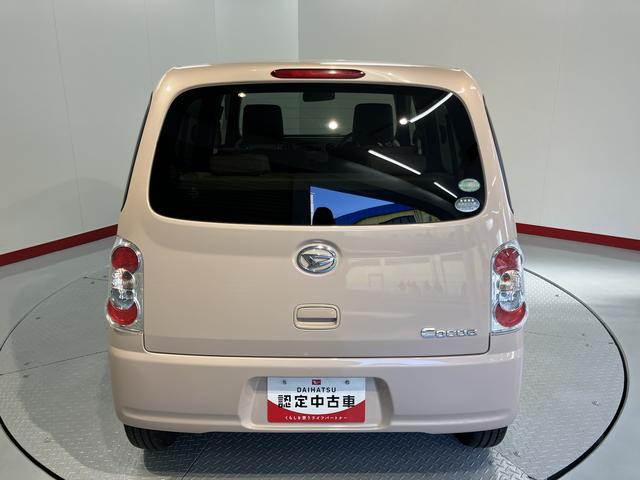 ミラココアココアＬ２ＷＤ　ＣＶＴ車　ＣＤ　アイドリングストップ　ベンチシート　マニュアルエアコン　パワステ　パワーウィンドウ　電動格納ドアミラー（愛媛県）の中古車