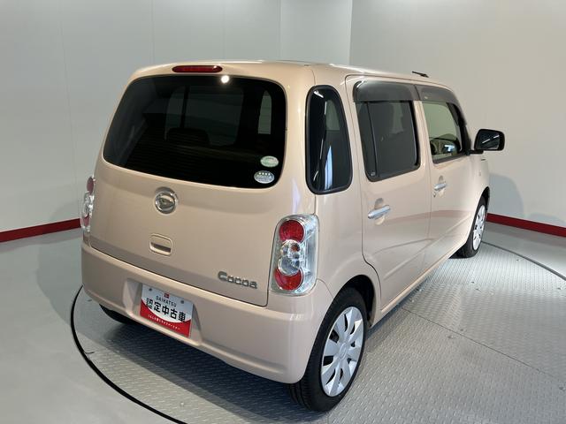 ミラココアココアＬ２ＷＤ　ＣＶＴ車　ＣＤ　アイドリングストップ　ベンチシート　マニュアルエアコン　パワステ　パワーウィンドウ　電動格納ドアミラー（愛媛県）の中古車