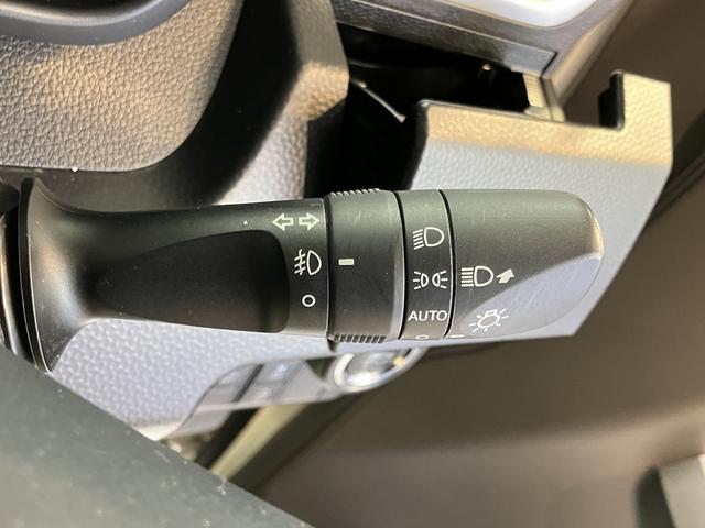 トールカスタムＧ　ターボ　ＳＡII両側電動スライドドア　オートライト　ＬＥＤヘッドライト　プッシュスタート　アイドリングストップ　オートクルーズコントロール　電動格納ドアミラー　キーフリーシステム　バックカメラ装着車（愛媛県）の中古車